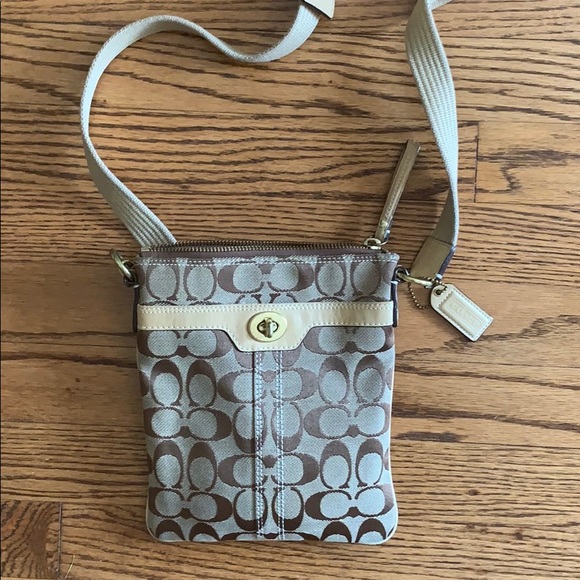 Coach Handbags - Coach Crossbody Purse